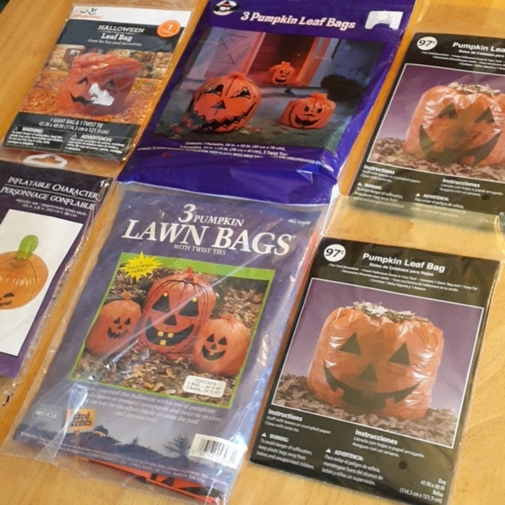 Brand New! Outdoor Pumpkin Decor Bundle FF102
